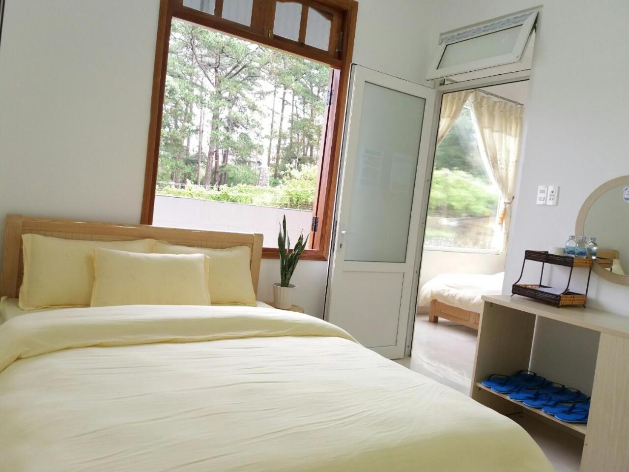 Strawberry Hotel Dalat Exterior foto